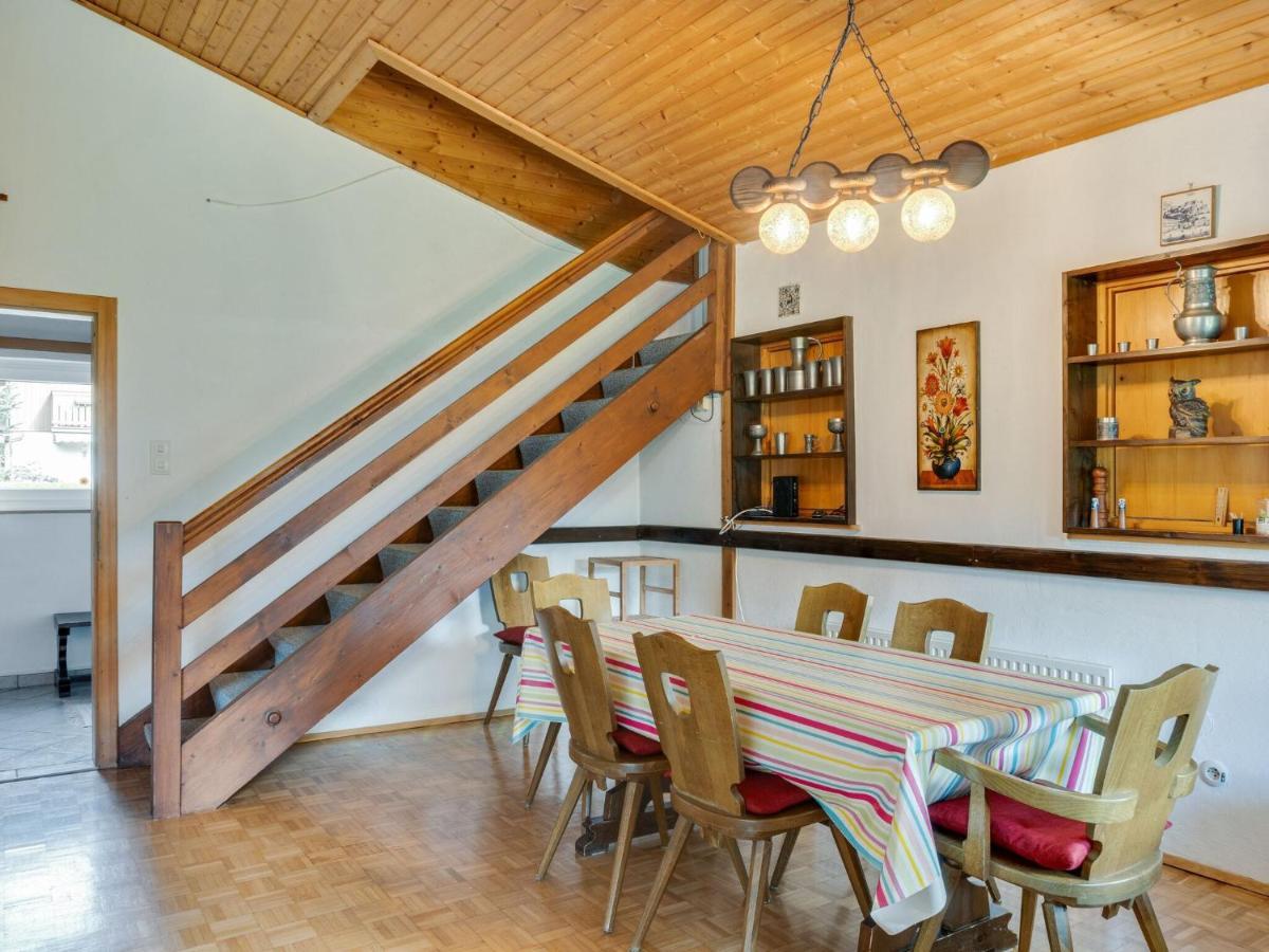 Spacious Chalet In Maishofen Near Forest Exteriör bild