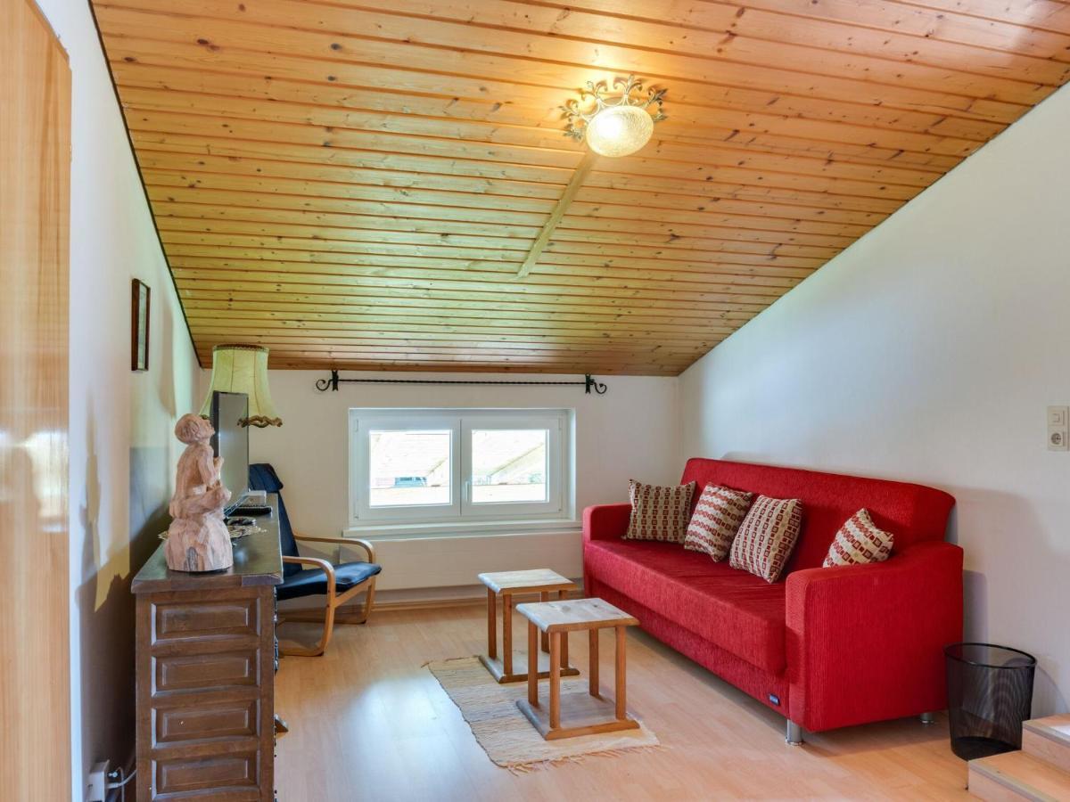 Spacious Chalet In Maishofen Near Forest Exteriör bild
